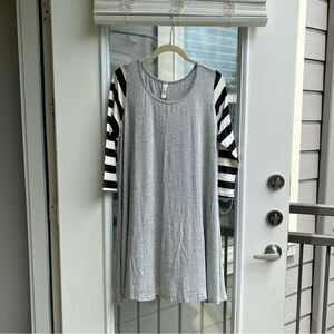 Miss 2 Day Swing Stripe Sleeve Wide Hem Dress Medium Gray T-Shirt Tank Shoulder